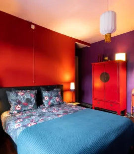 Sur le thème du Cluedo Logez dans la chambre asiatique de Professeur VIOLET